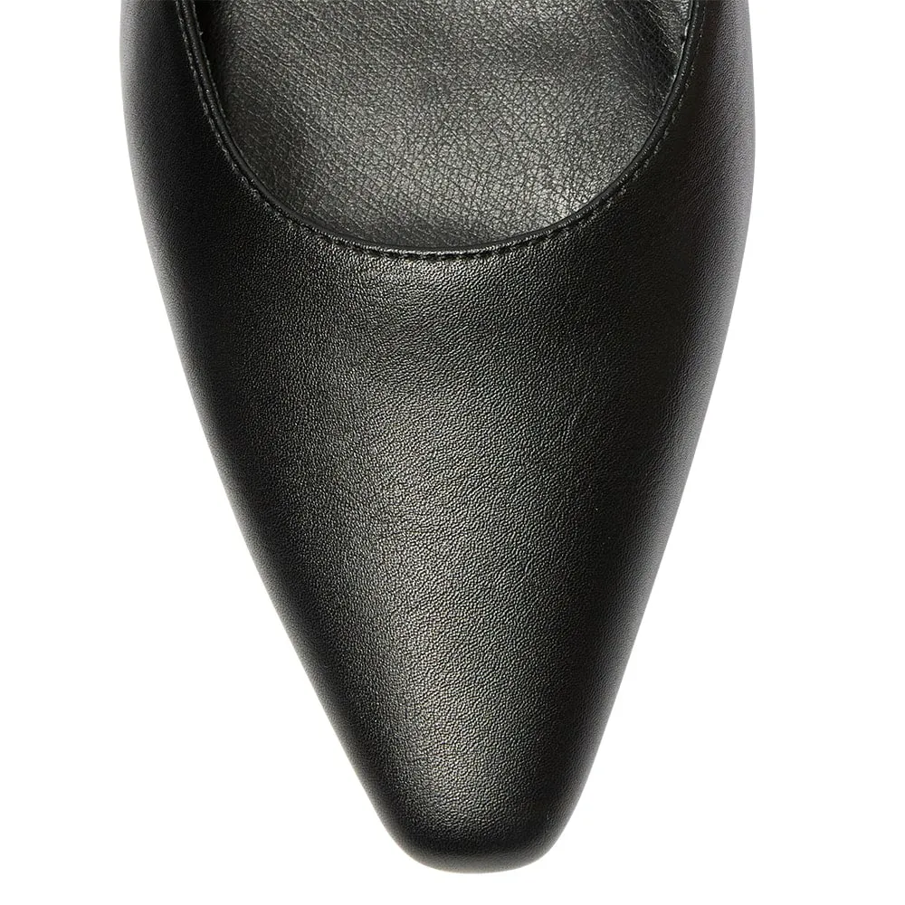 Bacall Flat in Black Smooth